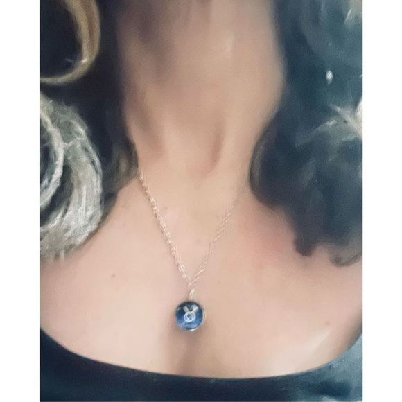 Libra BLUE GLOBE ZODIAC STAR SIGN HOROSCOPE NECKLACE - Picture 8 of 8